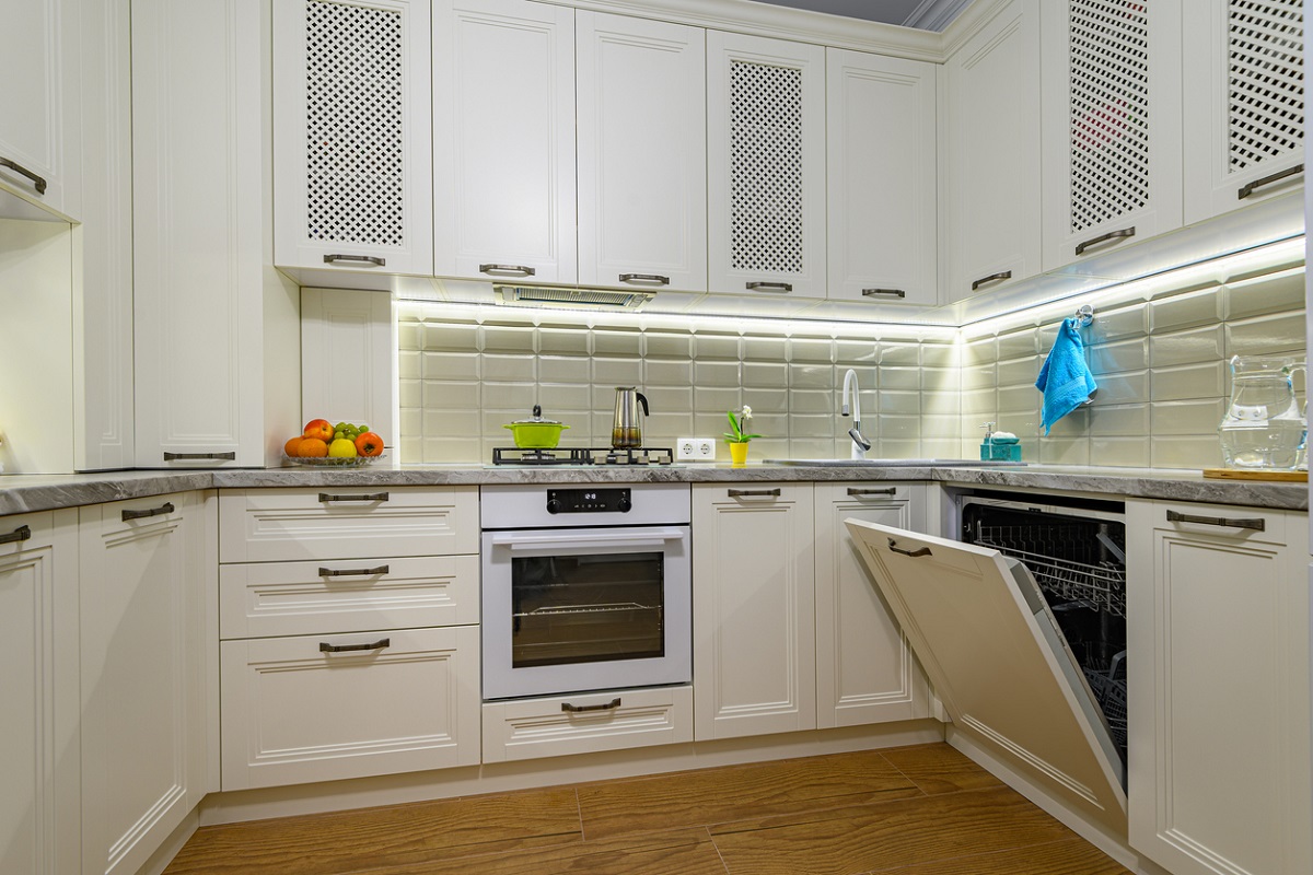Instalar un lavavajillas integrable, una opción decorativa para tu cocina -  Euronics